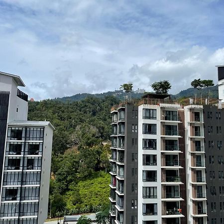 Апартаменти Scenic View At Midhills Genting Гентінг-Гайлендс Екстер'єр фото