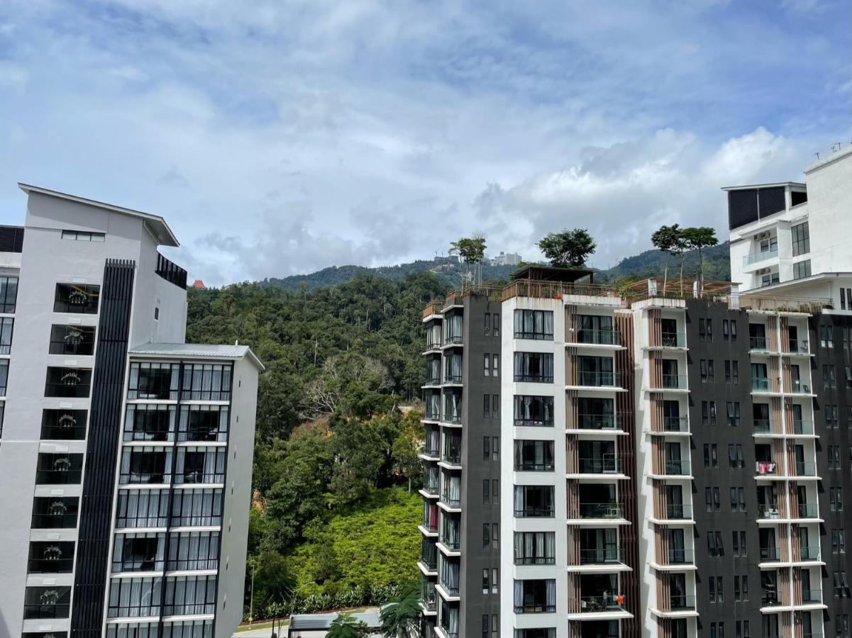 Апартаменти Scenic View At Midhills Genting Гентінг-Гайлендс Екстер'єр фото